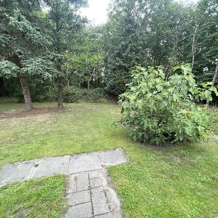 The Yellow House, 5mins Drive, 3br With Free Parking, Fast Fiber Internet Rodby
